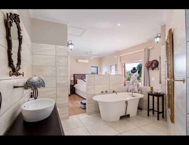 4 BEDROOM FREEHOLD FOR SALE IN ZEVENDAL